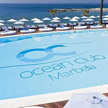 Apartamento First Line Luxury Penthouse, Puerto Banús, Marbella