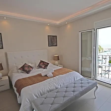 First Line Luxury Penthouse, Puerto Banus, Lejlighed
