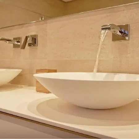 - Frontline 2br Penthouse, Puerto Banus 아파트 마르베야